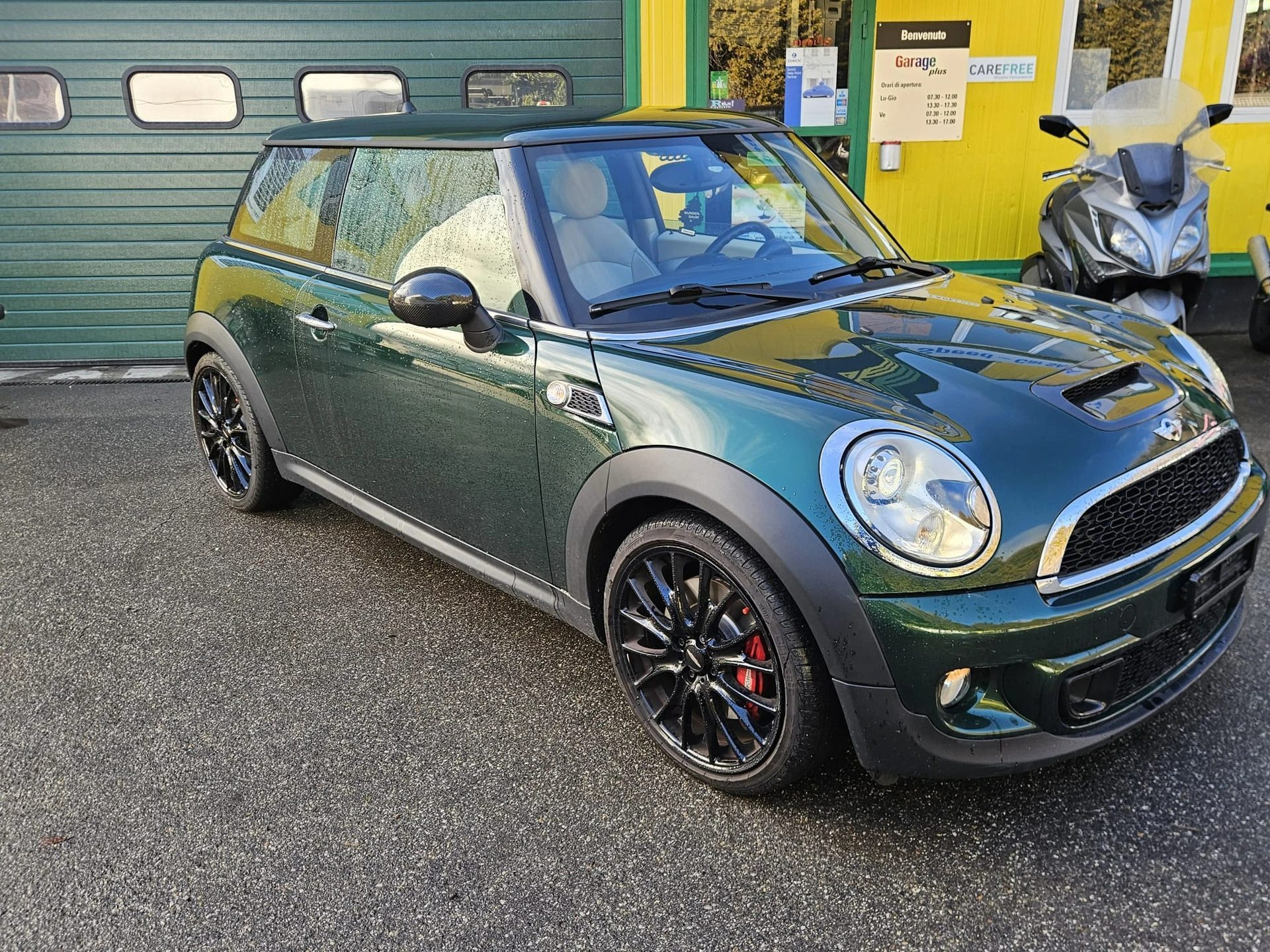 MINI Cooper John Cooper Works