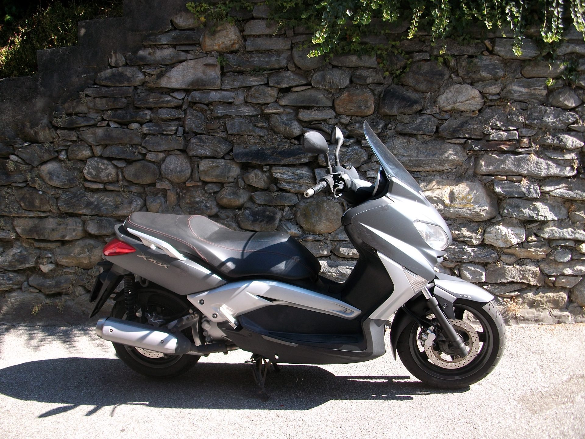 YAMAHA YP250RA
