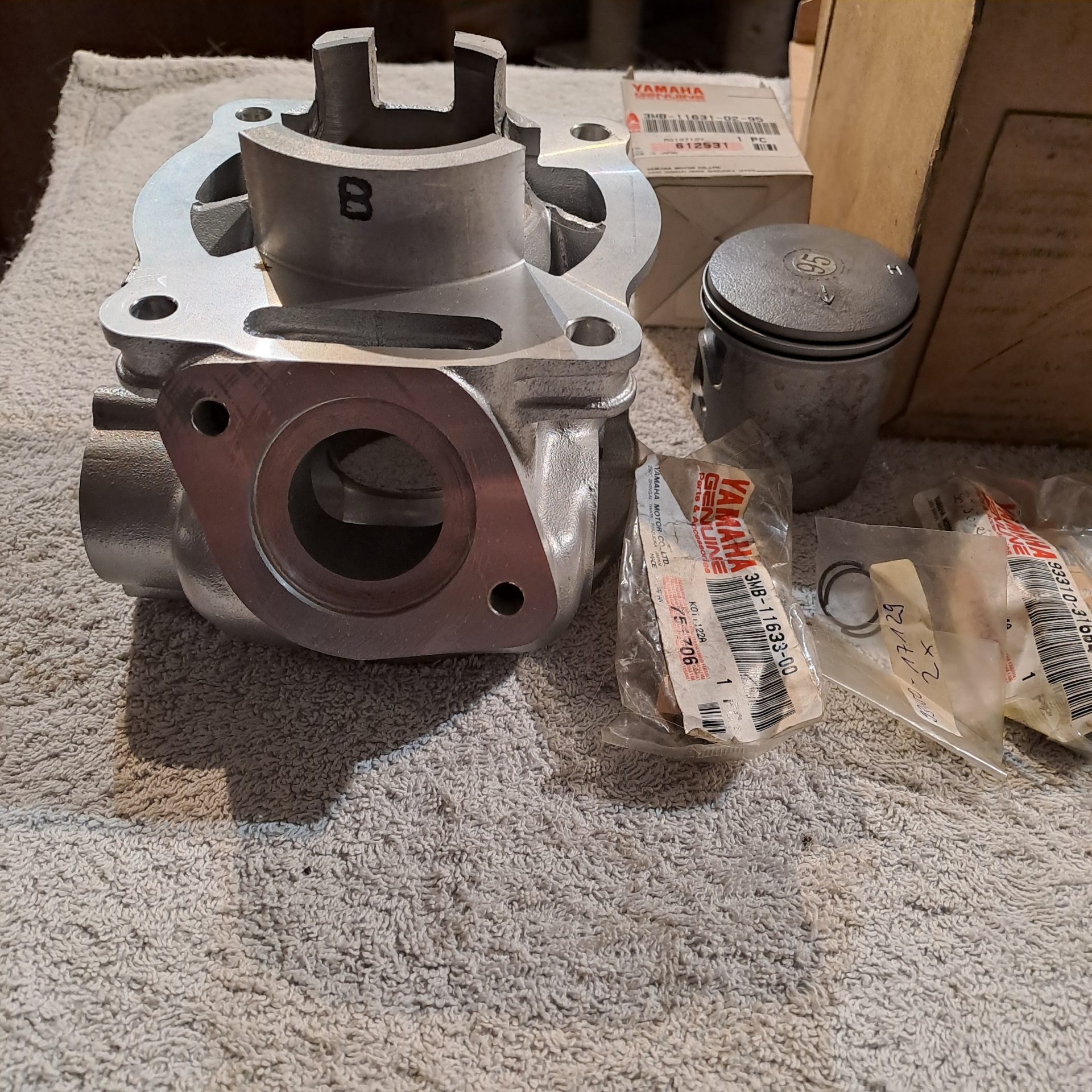 Cilindro e pistone Yamaha DT