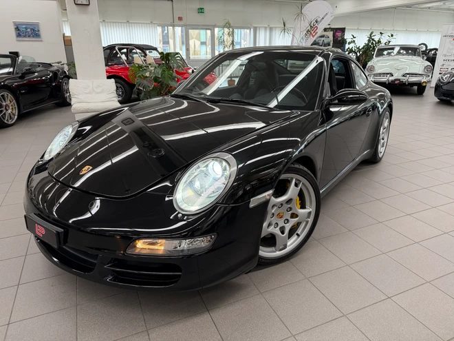 PORSCHE 911 Carrera S