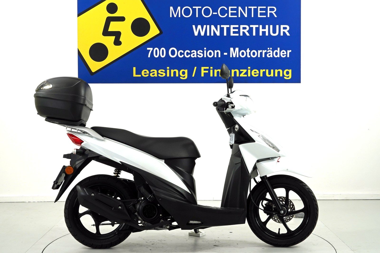 Suzuki UK 110 ABS