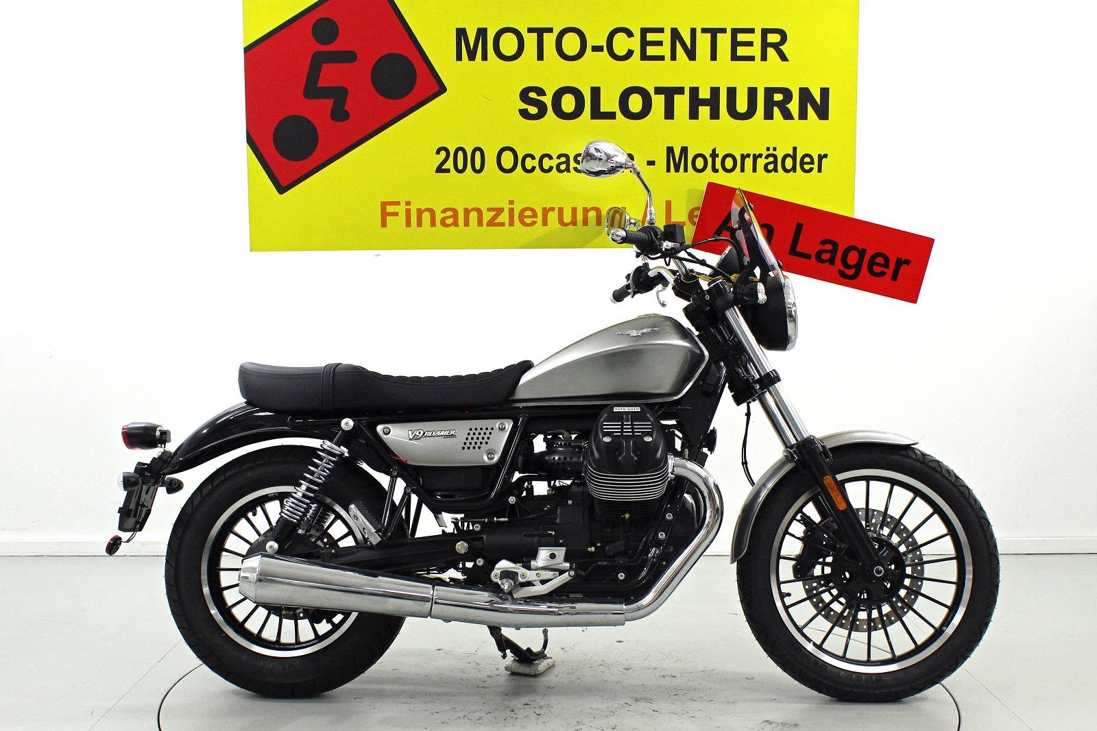 Moto Guzzi V9 Roamer