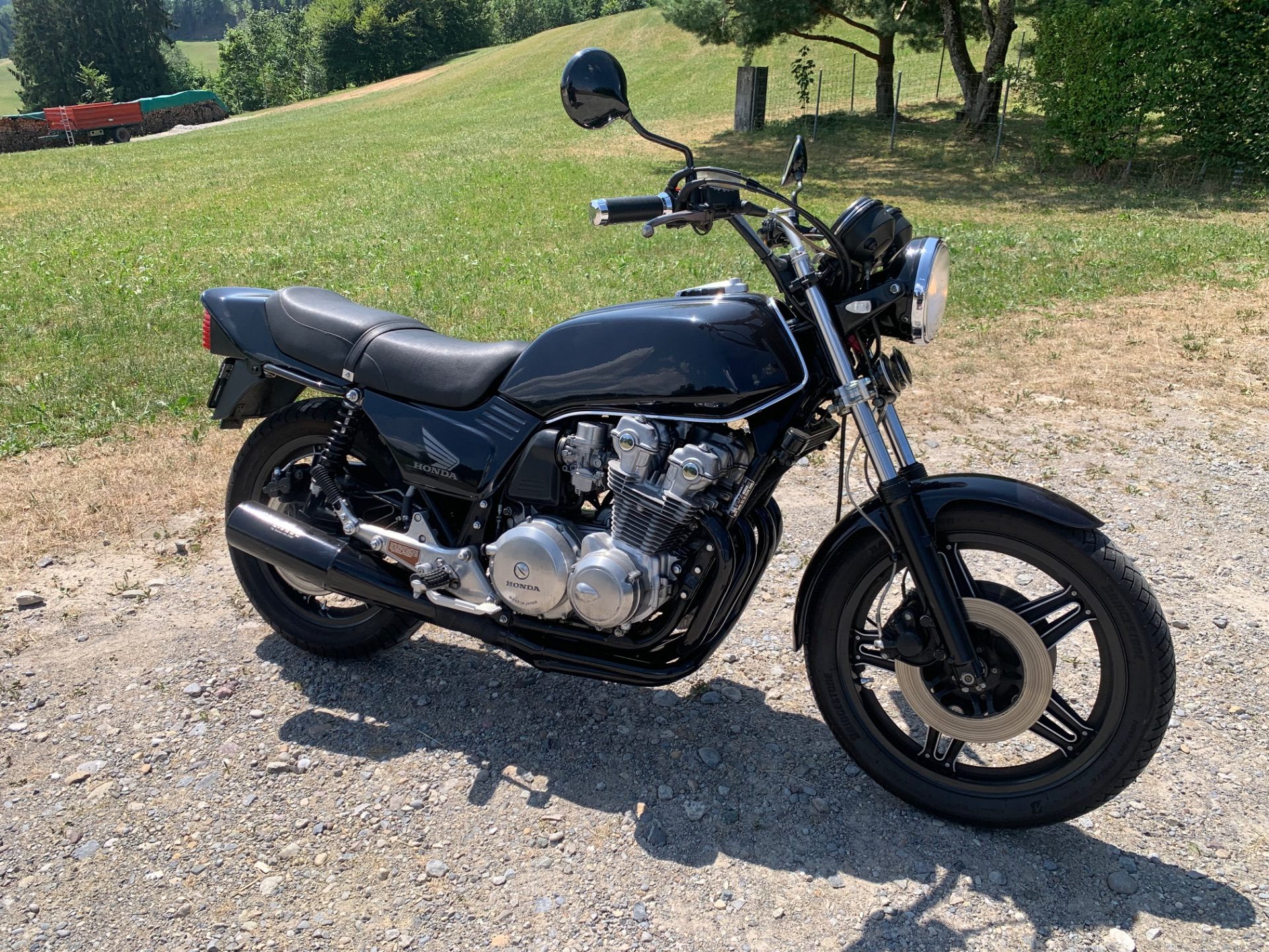 Honda Boldor 900