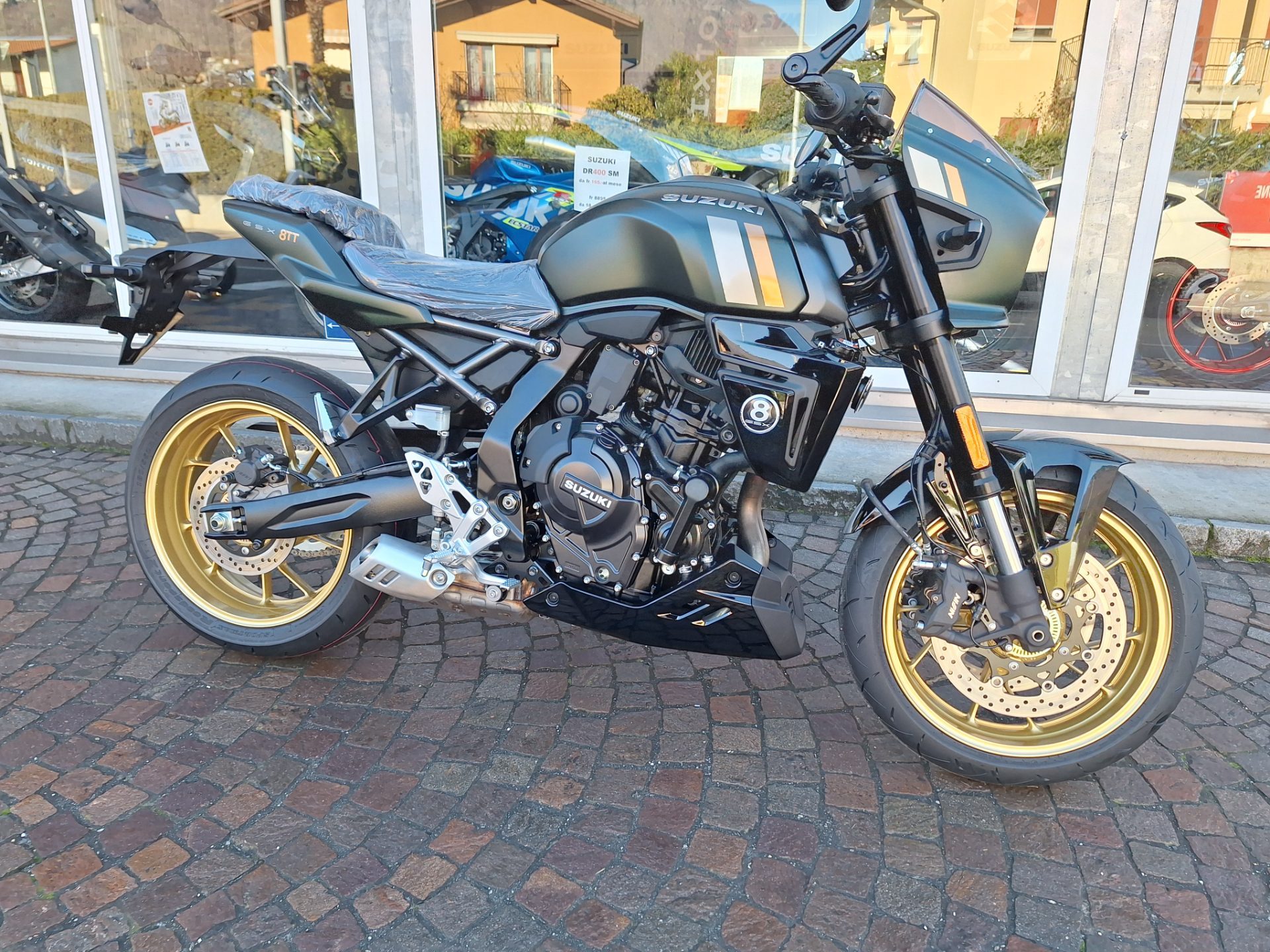 SUZUKI GSX-8TT
